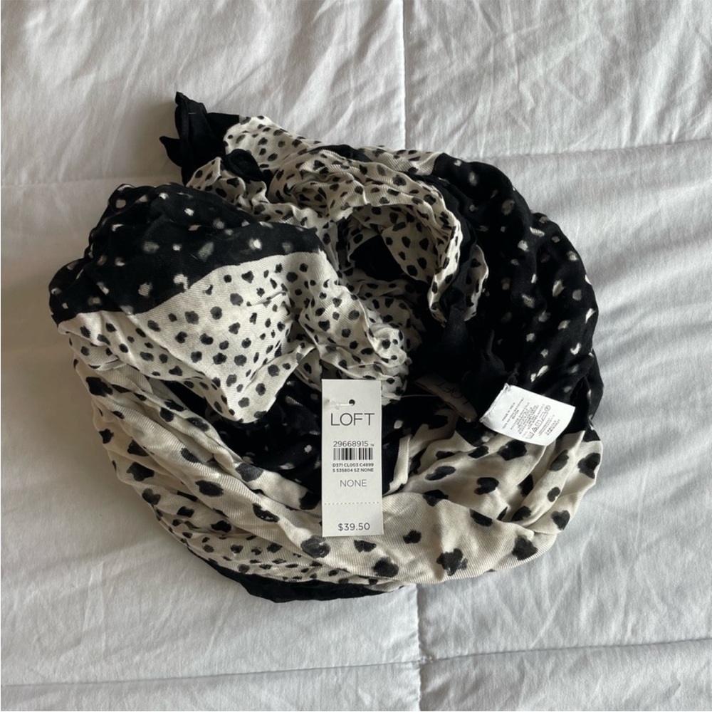 LOFT Oversized Black and White Print Scarf